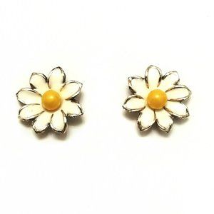 BRIGHTON White Yellow Silver Daisy 1/2" Earrings